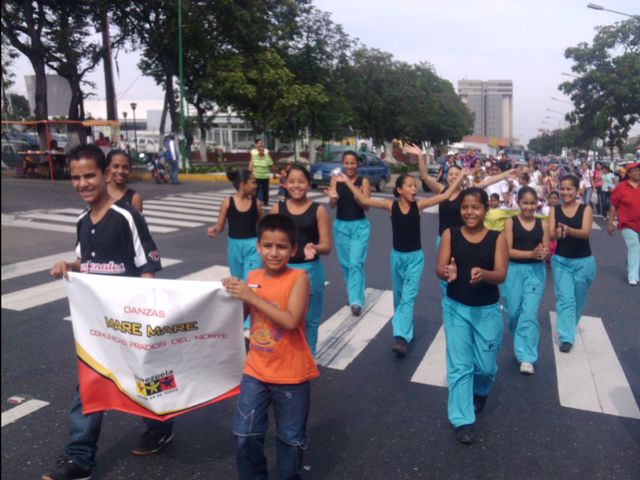 Desfile Día de la Danza